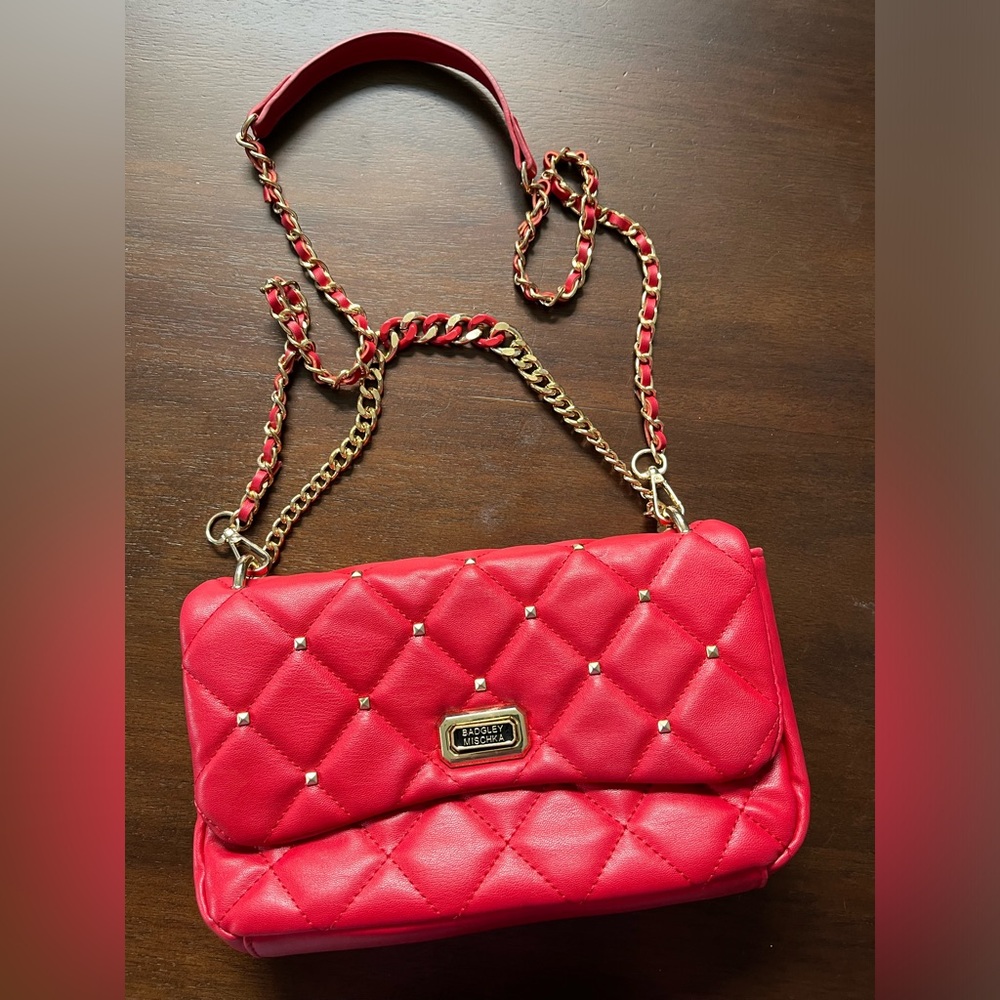 Badgley Mischka quilted shoulder bag
